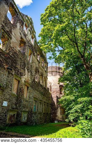 Swiny, Poland - August 08, 2021. Ruin Of Swiny Castle In Poland In Summer