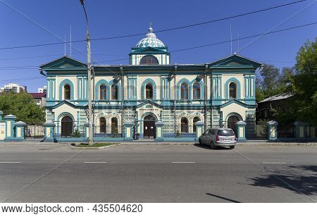 Irkutsk, Russia - August 28, 2021: Irkutsk Synagogue. Karl Liebknecht Street, 23. Sunny Day In Augus