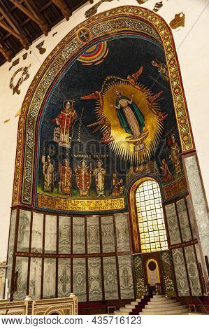 Salerno, Italy - January 20, 2017: Interior  Of The Duomo Di Salerno, The Main Church In The City Of