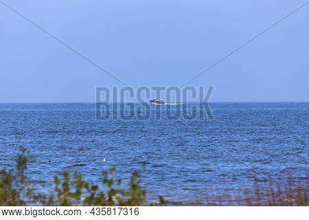 Manitowoc, Wi Usa 10-09-2021: Boats On The Lake Michigan