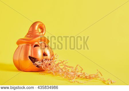 Ceramic Lamp And Paper Shavings For Gift Wrapping, Pumpkin Vomit Paper
