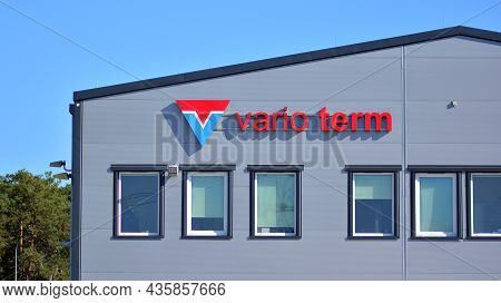 Warsaw, Poland. 10 Oktober 2021. Sign Vario Term. Company Signboard Vario Term