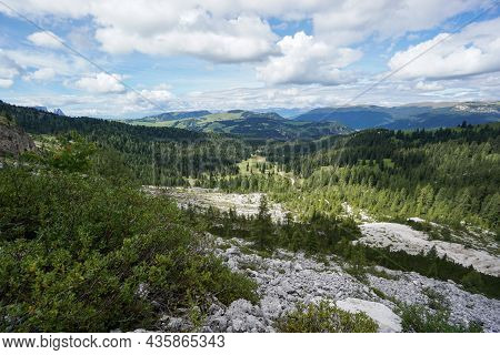 Panoramic View: Stunning View Into The Wide And Open Landscape Of Alp De Siusi - Mont Seuc. Gardena 