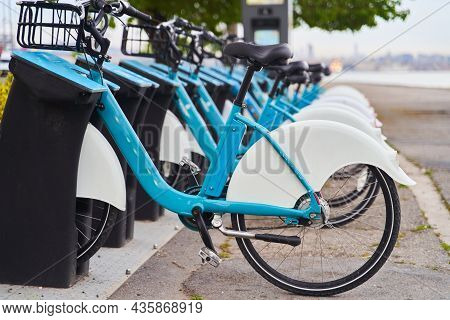 Bicycle Rental In The Center Of Istanbul. Bicycle Sharing. Bicycle Rental App. Rent Bikes