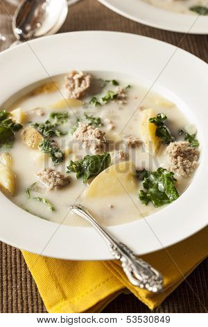 Sausage And Kale Tuscana Soup