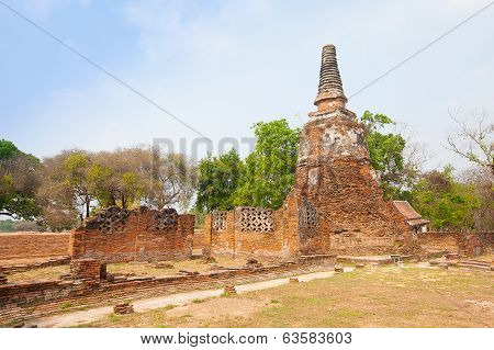 View Of Wat Phra Si Sanphet In Ayutthaya Thailand