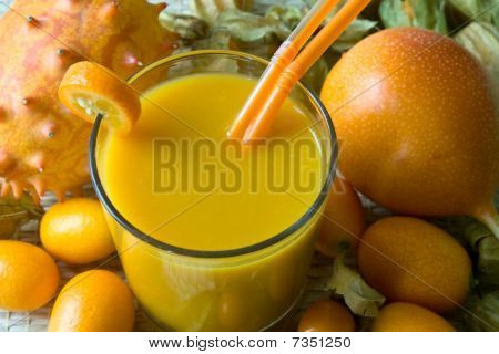 Smoothie aux fruits tropicaux