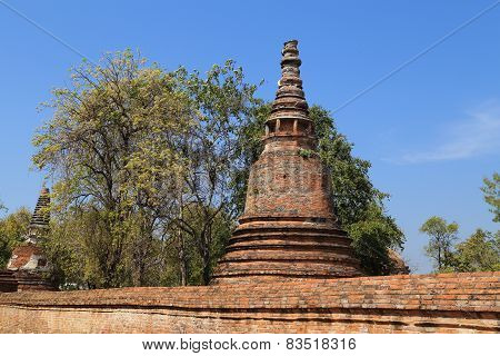 Pagoda At Wat Mahaeyong, The Ruin Of A Buddhist Temple In The Ayutthaya Historical Park