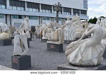 Moscow, Russia, May, 12,2015, Muzeon Park In The Center Of The City,  Place Of Walks And Sculptures
