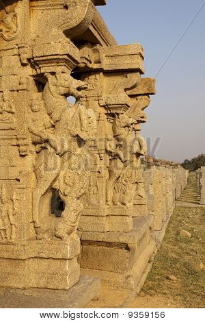 Pia tempel døråbning, Hampi.