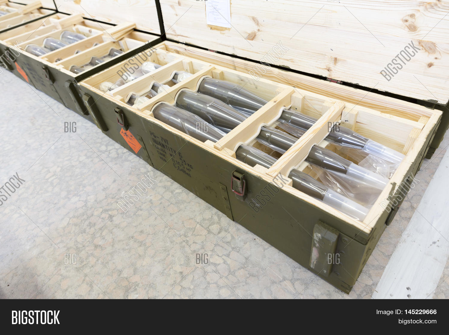 Ящик посылочный деревянный. Выдержка вина в цементе. Ящик патронов 7. Ящик патронов 5. Коробки запечатанные посылки.