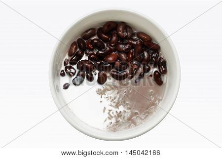 Black bean and sticky rice in sweet coconut cream.