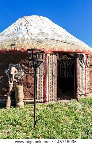 Yurta - the nomadic peoples of Asia House