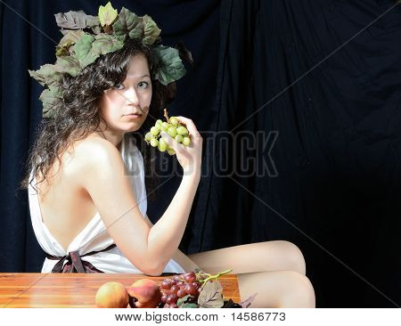 Chica en traje de romano clásico
