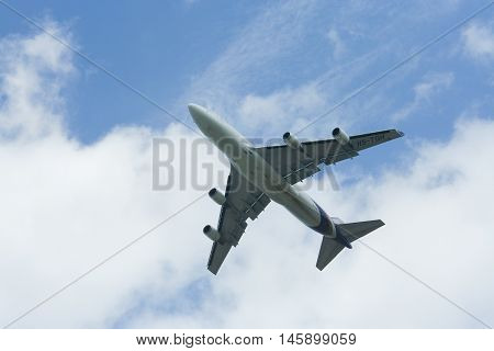 Hs-tgh Boeing 747-400 Of Thaiairway  Take Off