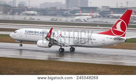 Airplane Landing To Airport