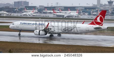Airplane Landing To Airport