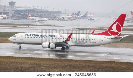 Airplane Landing To Airport
