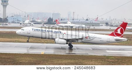 Airplane Landing To Airport