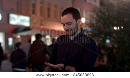 Man Going To Play Head Or Tail. Professional Shot On