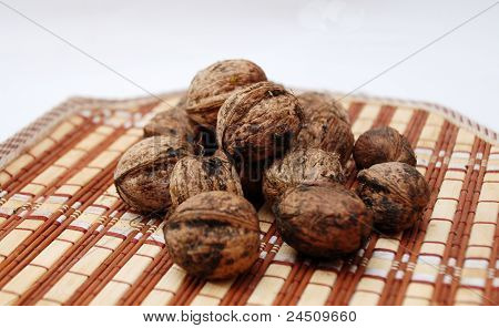 wallnuts