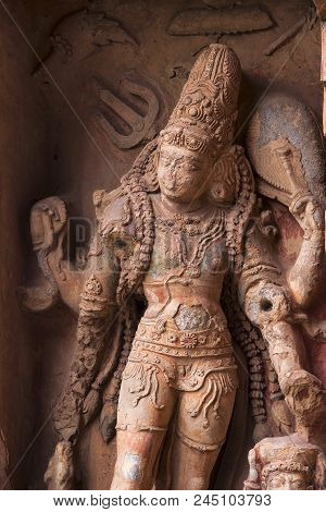 Carved Idol In Gangaikondacholapuram Temple. Thanjavur, Tamil Nadu, India