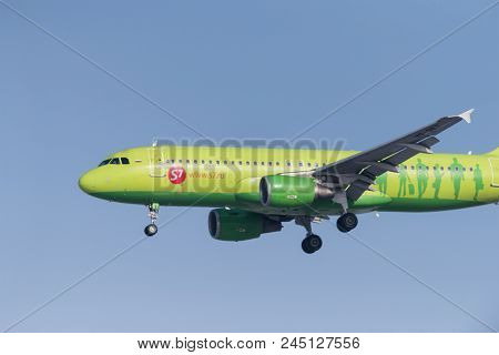 Airbus A320-214 Vq-bet S7 Airlines