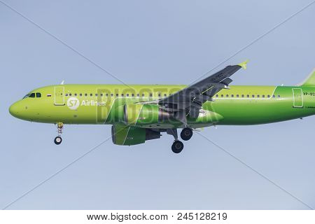Airbus A320-214 Vp-bdt S7 Airlnes