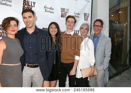 LOS ANGELES - JUN 12:  Guest, Cooper Ulrich, Tierney Ulrich, Guest, Kym Johnson Ulrich, Robert J Ulrich at the 