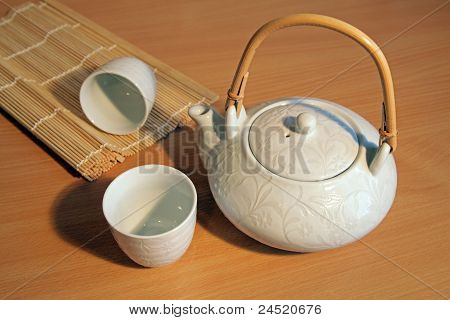 白色 teaset