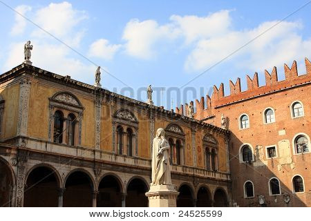 Piazza dei Signori, Verona