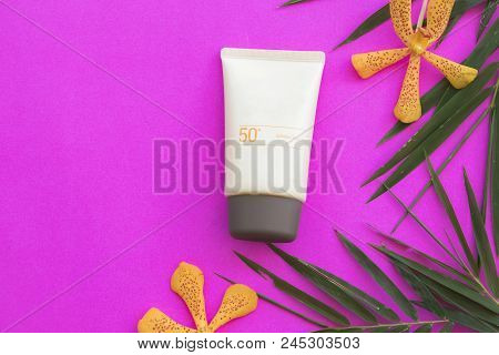 Natural Cosmetic For Skin Face Sunscreen Spf50 Of Lifestyle Woman Relax Summer With Bamboo Leaf And 
