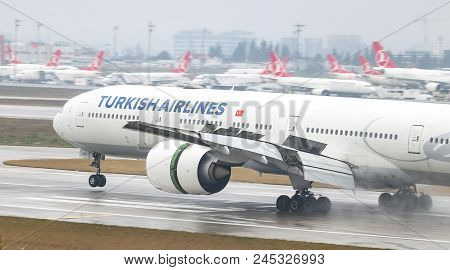 Airplane Landing To Airport