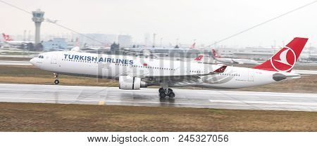 Airplane Landing To Airport