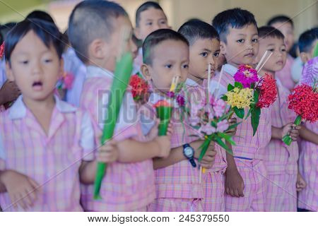 Kanchanaburi Thailand - June 14 : Unidentified Students Decorate Pedestal Tray And Flower For Give T