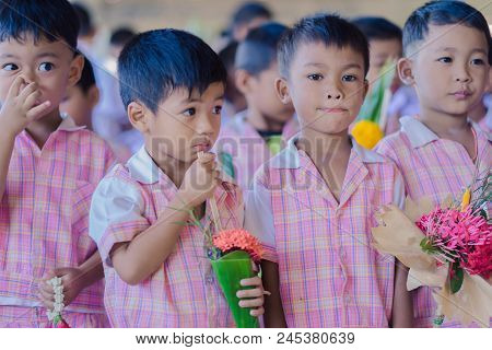 Kanchanaburi Thailand - June 14 : Unidentified Students Decorate Pedestal Tray And Flower For Give T