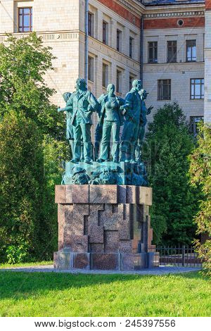 Moscow, Russia - June 02, 2018: Monument Of Student Construction Brigades Near Building Of Physics F