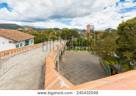 Cuenca Ecuador June 2018 This Bridge Destroyed By A Flood Was Restored Without Complete Reconstructi