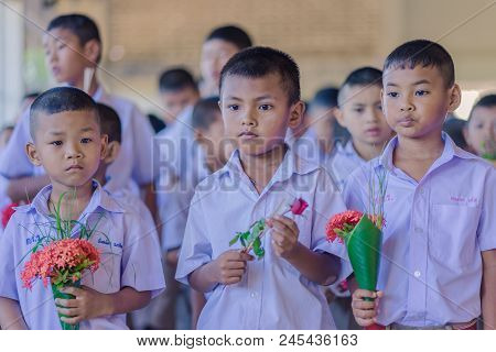Kanchanaburi Thailand - June 14 : Unidentified Students Decorate Pedestal Tray And Flower For Give T