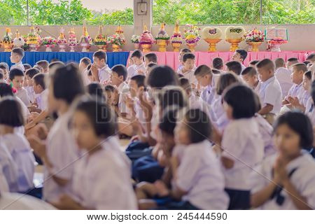 Kanchanaburi Thailand - June 14 : Unidentified Students Decorate Pedestal Tray And Flower For Give T