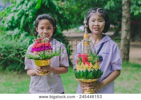 Kanchanaburi Thailand - June 14 : Unidentified Students Decorate Pedestal Tray And Flower For Give T