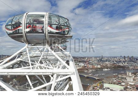 London, Uk - April 2018: The Ovoidal Passenger Capsule Of The London Eye, A Popular Giant Ferris Whe