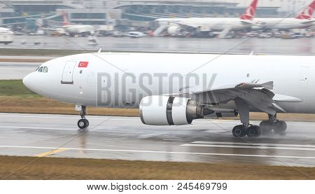 Airplane Landing To Airport