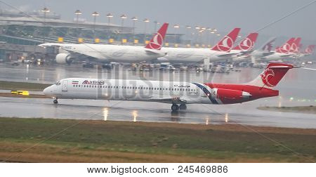 Airplane Landing To Airport