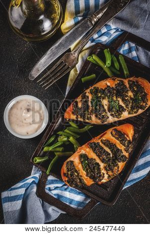 Healthy Dinner, Pollo A Fisarmonica Con Ricotta E Spinaci, Chicken Fillet Baked With Cheese And Spin