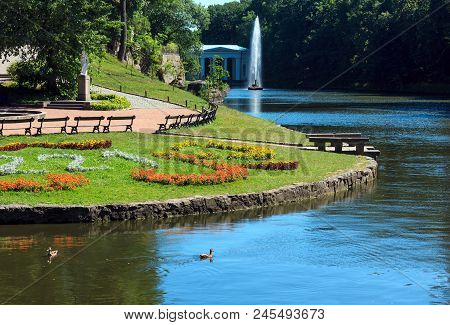 Summer National Dendrology Park Of Sofiyivka, Fountain 