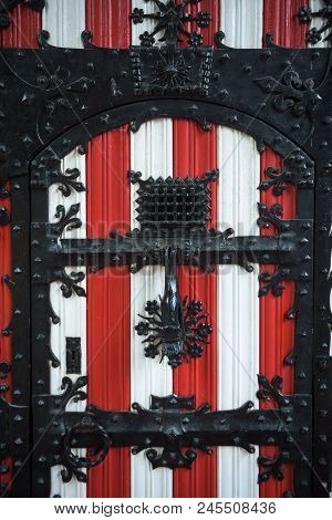 Red And White Decorations On The Doors And Window Shutters Of De Haar Castle. The Colors Are Derived