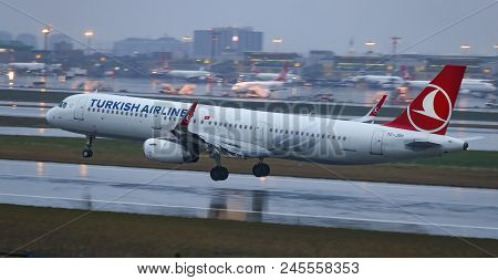 Airplane Landing To Airport