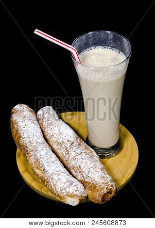 Horchata And Fartons A Traditional Spanish Snack Eaten In Summer
