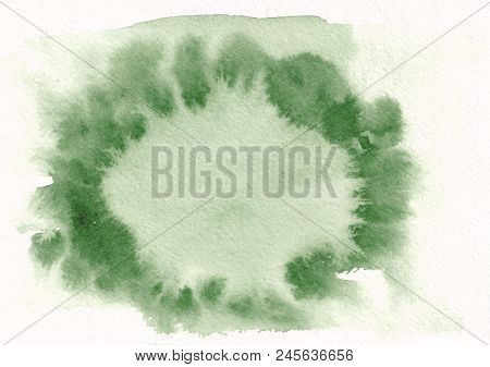 Green Grass Horizontal  Watercolor  Gradient  Hand Drawn  Background. Middle Part Is Lighter Than Ot